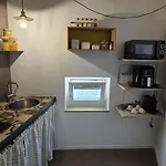 La Caverna - Vecchia, Fronte Mare