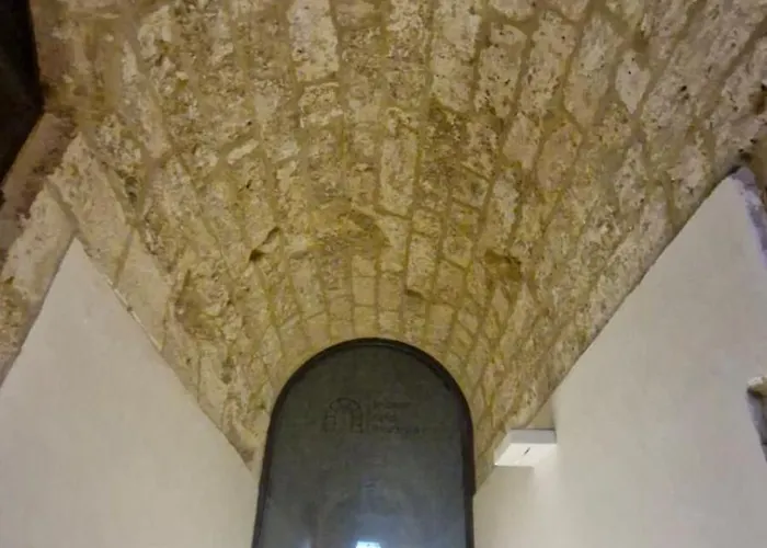 La Caverna - Vecchia, Fronte Mare Apartment