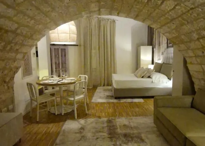 La Caverna - Vecchia, Fronte Mare Apartment