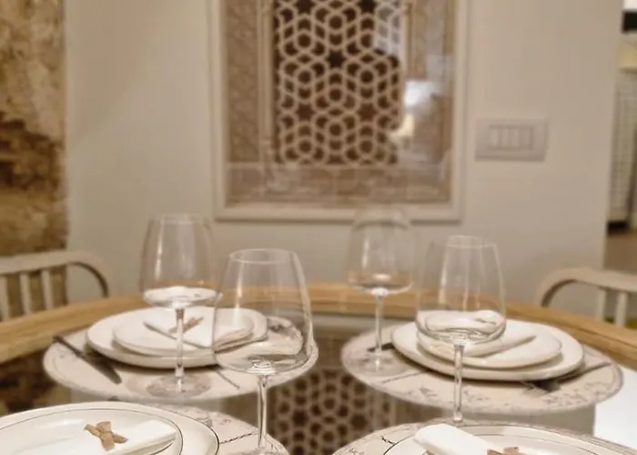 Апартаменты La Caverna - Vecchia, Fronte Mare