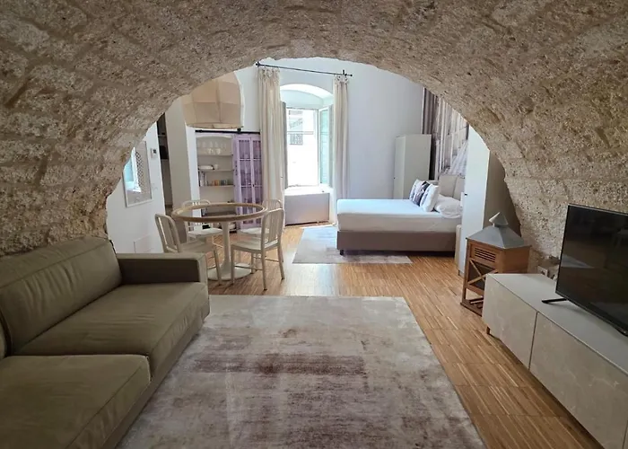 Апартаменты La Caverna - Vecchia, Fronte Mare Бари