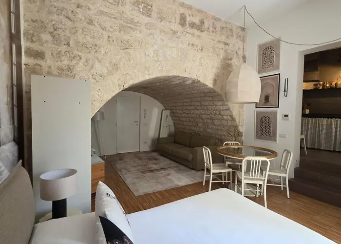 Апартаменты La Caverna - Vecchia, Fronte Mare Бари