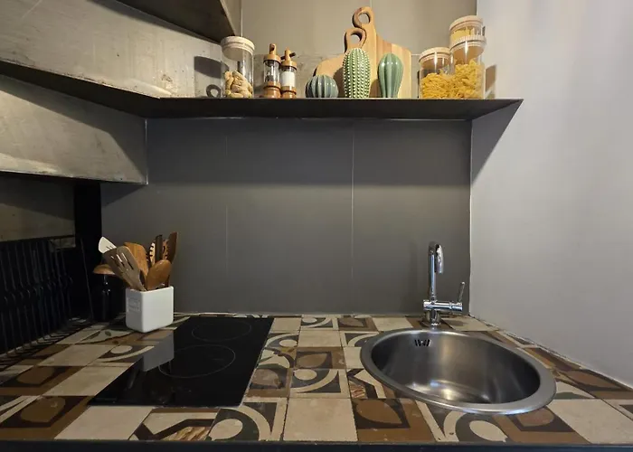 La Caverna - Vecchia, Fronte Mare Apartment Bari